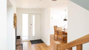 House | 3 bedrooms, high-speed internet