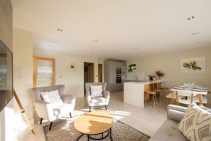 Studio | 3 Schlafzimmer, Bügeleisen/Bügelbrett, Internetzugang