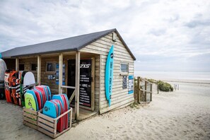 House | 3 bedrooms, iron/ironing board, Internet