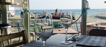 디자이너 가족 탈출 온수 욕조, 해변으로 가는 계단