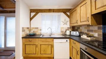 Studio, Accessible | 1 bedroom, iron/ironing board, Internet