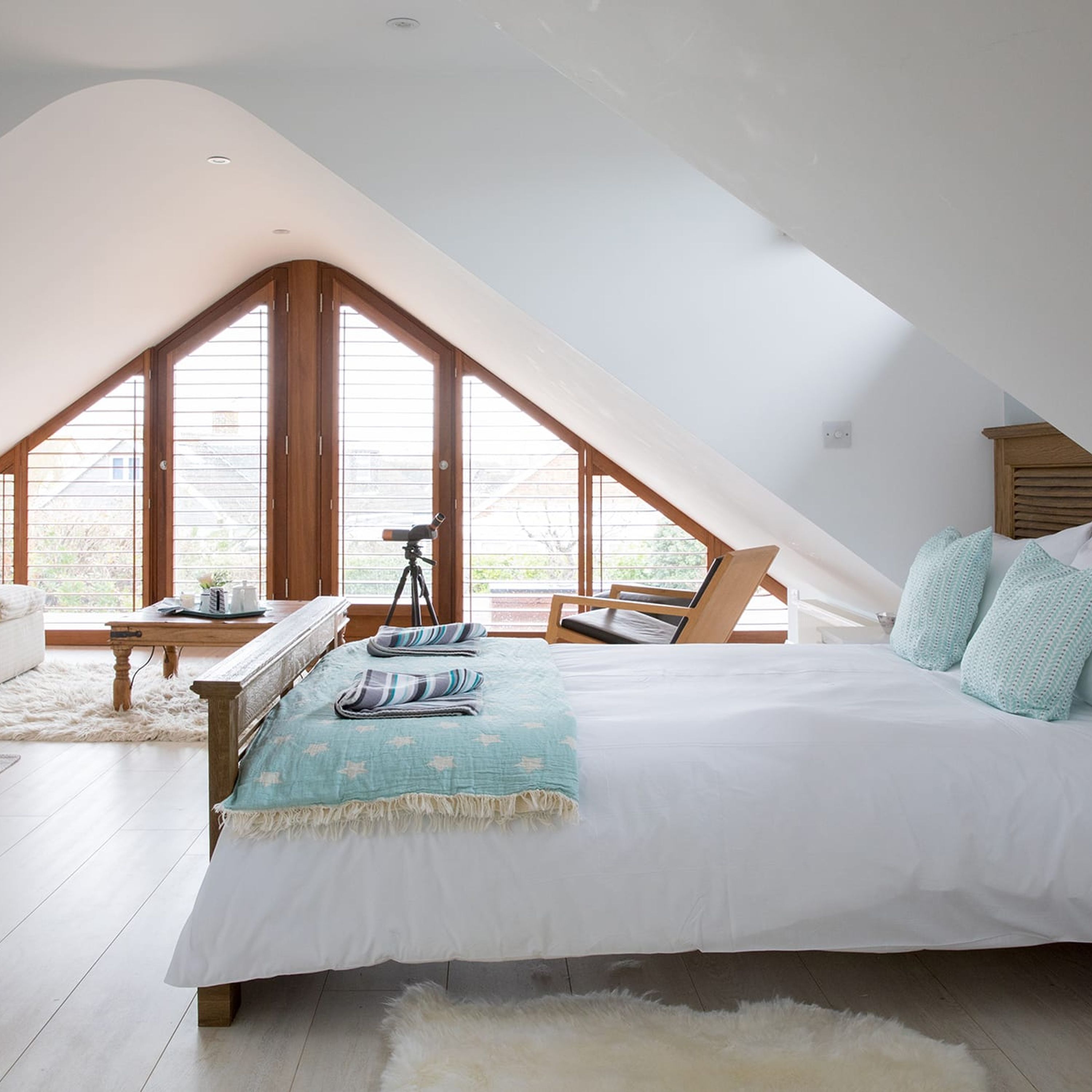 Casa | 5 dormitorios, escritorio, tabla de planchar con plancha y Internet