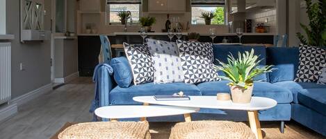 3 bedrooms, iron/ironing board, Internet