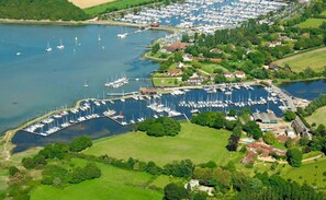 House - The Salt House - Luxury Home With Pool Hot Tub (Chichester)