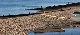Lovely Selsey Apartment With sea Views Sleeps 4