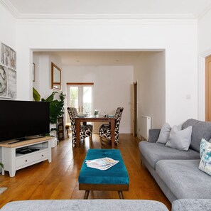 Hus | 4 soverom, strykejern/-brett og internett