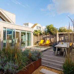 House - Insta-worthy 4br Designer House 5 min to the Beach (Chichester)