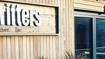 House | 3 bedrooms, iron/ironing board, Internet