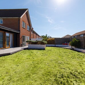 House | 3 bedrooms, iron/ironing board, Internet