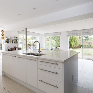 Ferienhaus | 6 Schlafzimmer, Schreibtisch, Bügeleisen/Bügelbrett, Internetzugang