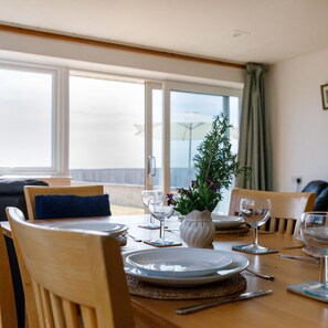 Studio | 3 bedrooms, desk, iron/ironing board, Internet - Sunny Seafront Chalet - Sleeps 6 (Chichester)