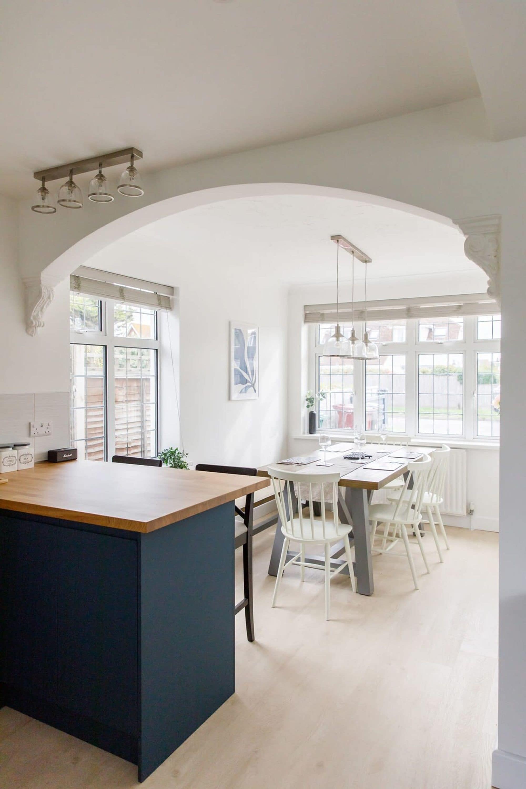 House | 4 bedrooms, desk, iron/ironing board, Internet