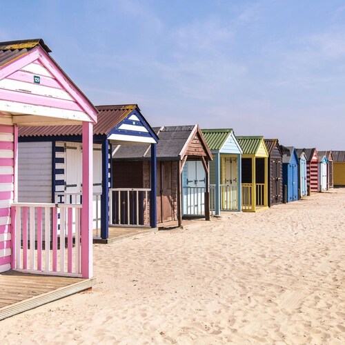 The Showman s Carriage King Bed Close to Beach