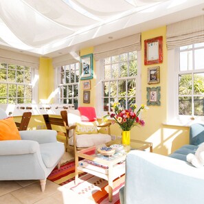 บ้านพัก | 5 ห้องนอน, อินเทอร์เน็ตความเร็วสูง