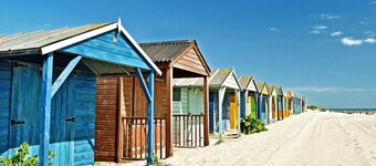 Mariners Stylish Beachside Getaway With Sea Views