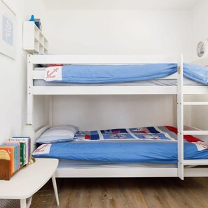Casa | 3 quartos, ferros/tábuas de passar roupa