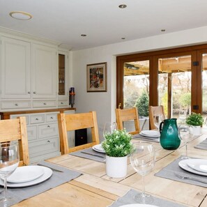House | 6 bedrooms, desk, iron/ironing board, Internet - Serene Riverside 6BR Luxury Retreat in Curdridge (Southampton)