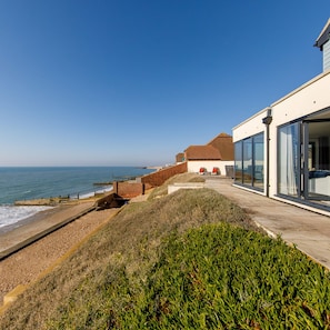 House | 5 bedrooms, iron/ironing board, Internet - The Sea House - Ultimate Seafront Living Sunsets (Chichester)