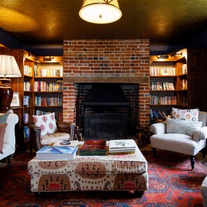 House | 7 bedrooms, Internet - Impressive Country Estate Sleeps 17 (Chichester)