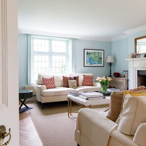 House | 7 bedrooms, Internet - Impressive Country Estate Sleeps 17 (Chichester)