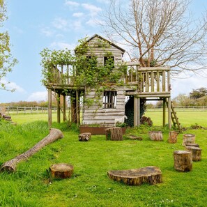House | 7 bedrooms, Internet - Impressive Country Estate Sleeps 17 (Chichester)