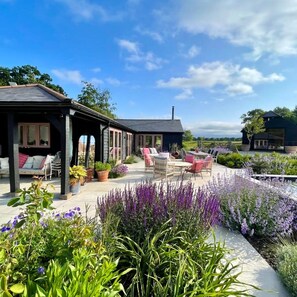 Studio | 5 bedrooms, Internet - Luxury Countryside Haven for 10 (Chichester)