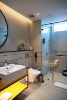 Quarto luxo | Banheiro