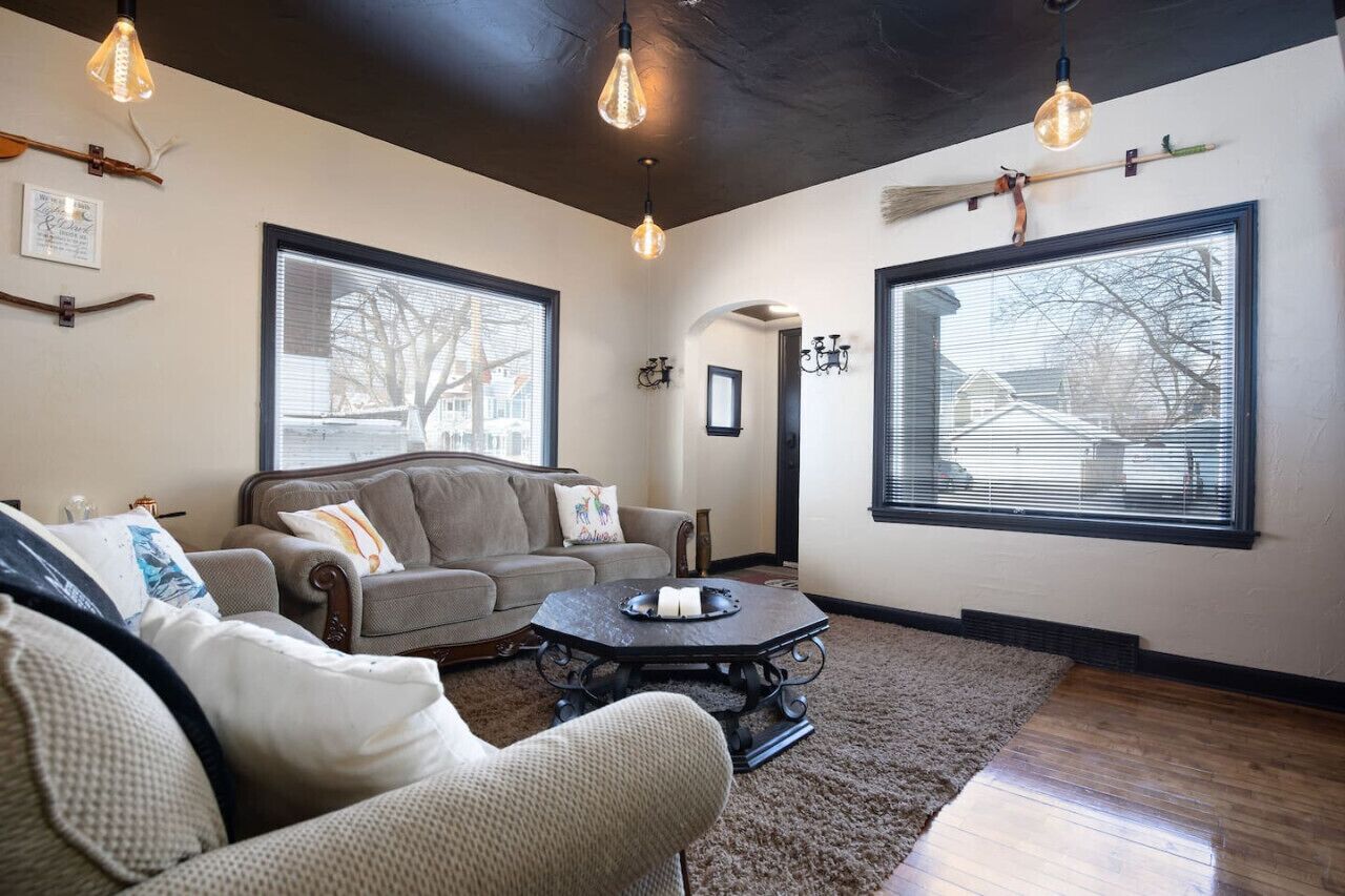 Televisie en een open haard