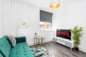 Smart TV - Exclusive One Bedroom Apartment - City Centre - Free Wi-Fi Netflix (Sheffield City Centre)
