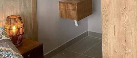 2 slaapkamers, een strijkplank/strijkijzer, gratis wifi