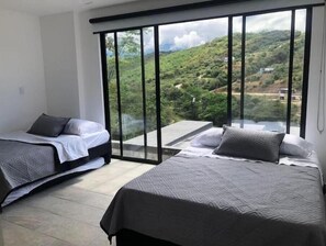 5 habitaciones, wifi gratis y ropa de cama 