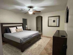 3 chambres, bureau, lit parapluie, Wi-Fi