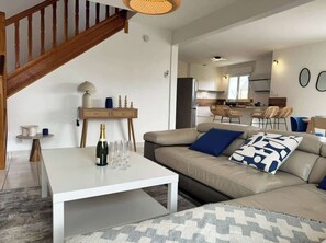 TV - L’île Blanche, Spacious house, 8 people - Dourduff (Plouezoc'h)