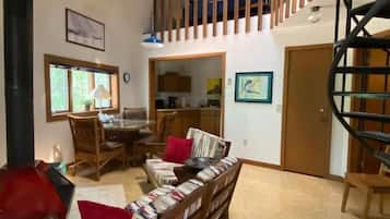 Una televisión, un reproductor de DVD