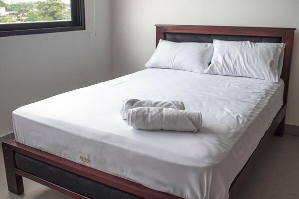 2 Schlafzimmer, Bügeleisen/Bügelbrett, WLAN, Bettwäsche