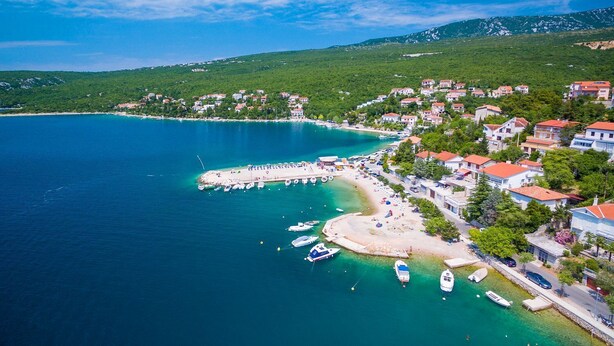 A coastal town with a beach, boats, and houses. - Only 100 metres to the crystal-clear Adriatic Sea (Jadranovo)