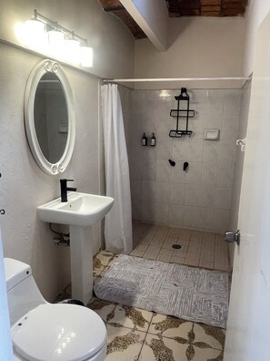 Bathroom - Departamento DE 2 Habitaciones EN Nuestro Hotel Cuatro Caminos Etzatlán (Etzatlán)