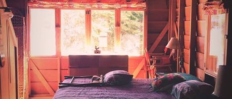 3 bedrooms, iron/ironing board, bed sheets