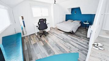 4 Schlafzimmer, Schreibtisch, Bügeleisen/Bügelbrett, WLAN