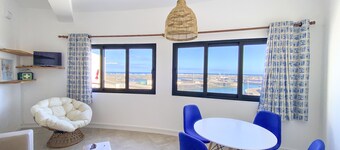 Casa da Baleia T1 Located on the Seafront Overlooking the Fishing Port