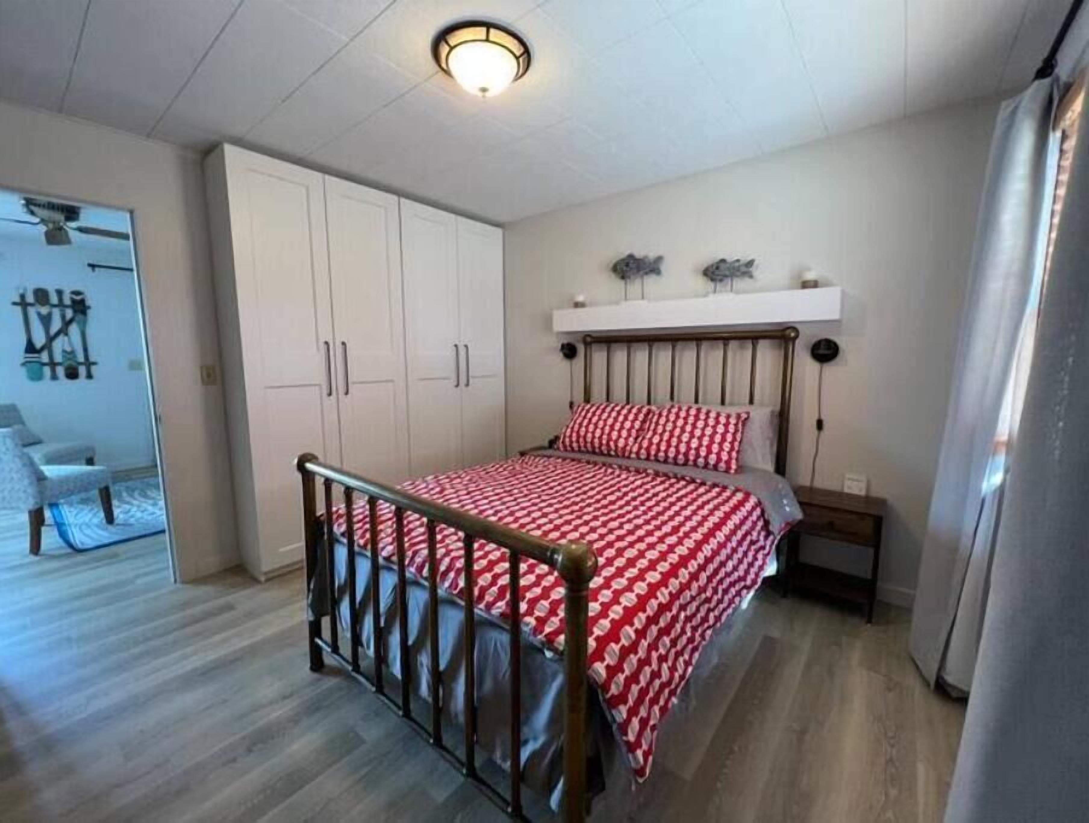 3 bedrooms, WiFi, bed sheets