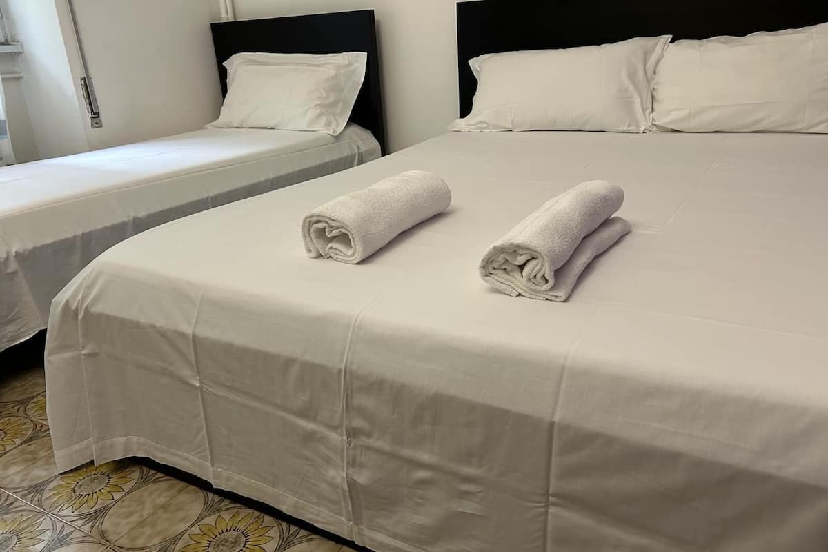Economy Room