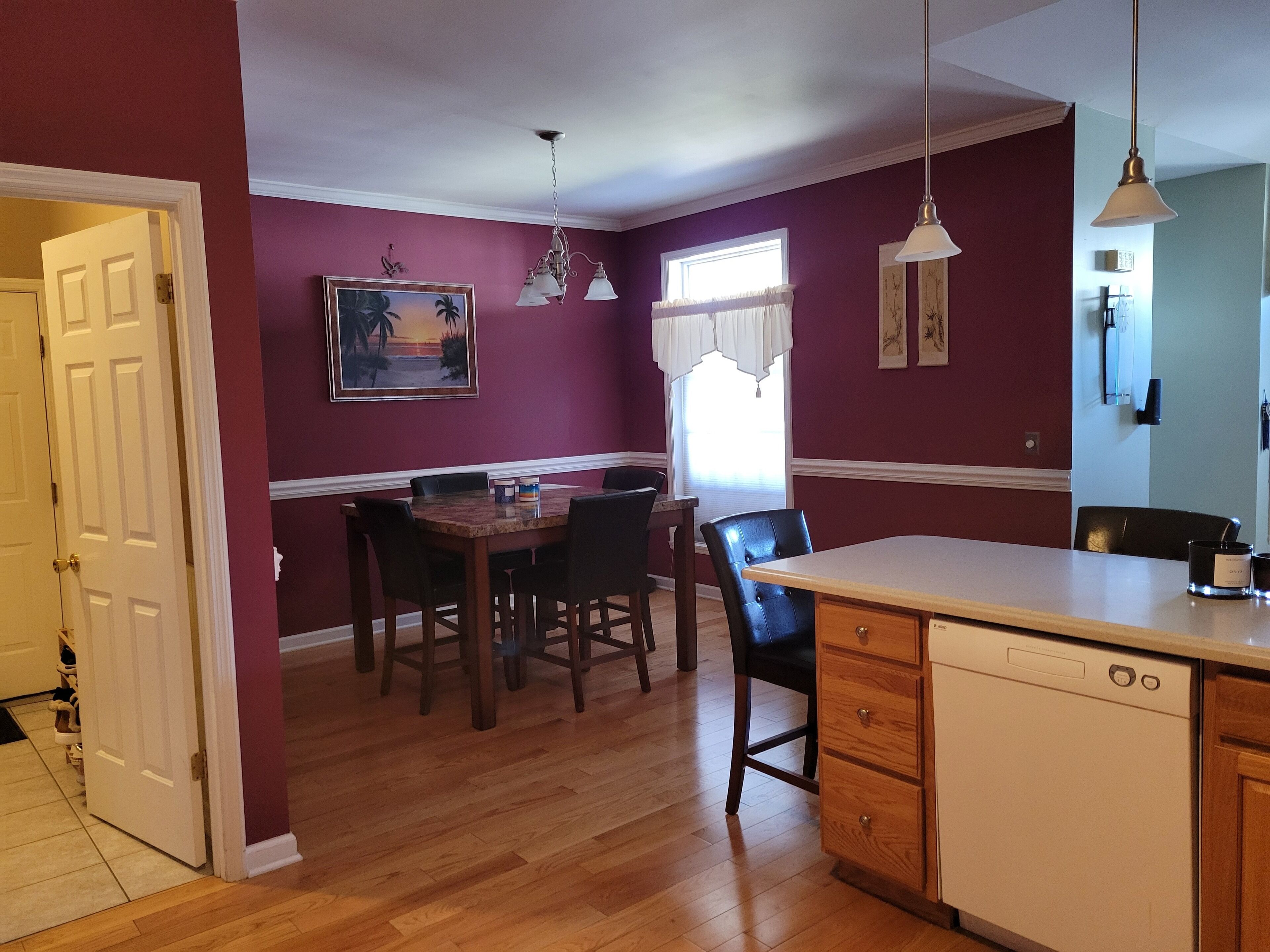 A quaint townhome, close to Browns Beach, SPAC, Casino, Golf, etc