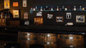 Bar (en la propiedad)