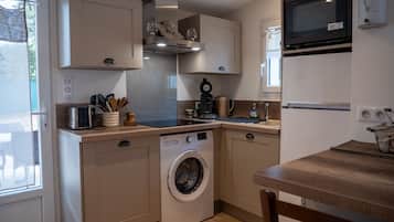 Réfrigérateur, micro-ondes, four, lave-vaisselle