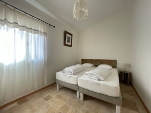 1 Schlafzimmer, Bügeleisen/Bügelbrett, kostenloses WLAN, Bettwäsche