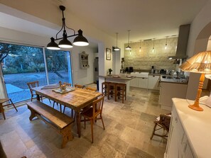 Dining - Coeur de Lavande - Maison climatisée avec piscine (Fox-Amphoux)