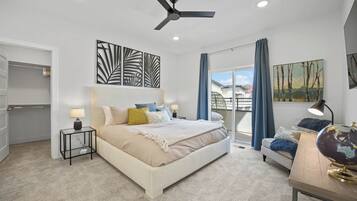 3 bedrooms, desk, iron/ironing board, travel crib