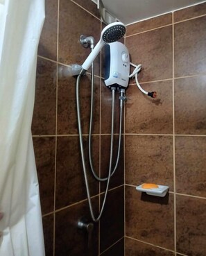 Shower, towels