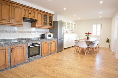 House with huge garden in Cambados